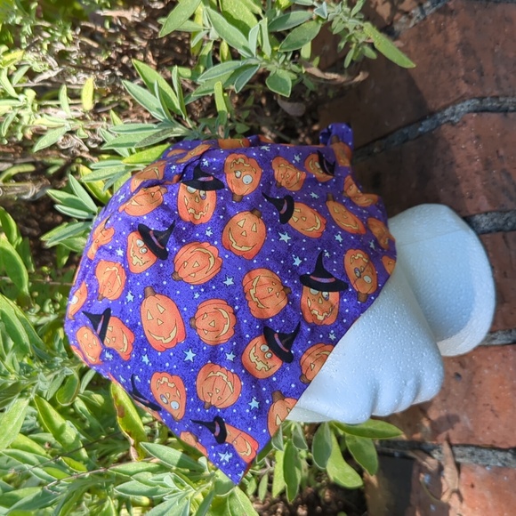 Halloween Scrub Hat - Picture 1 of 3